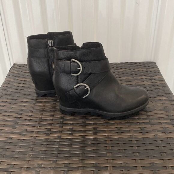 Sorel Shoes - Sorel Joan Of Arctic Wedge Boots Women size 6